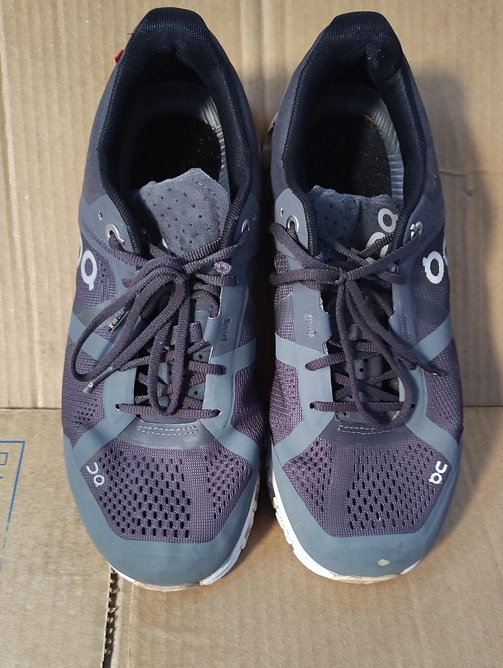 On Running Womens Cloudflow Performance Running Shoes - Navy Gray